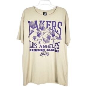 UO ULTRA GAME Los Angeles Lakers Lebron James Tee NWT